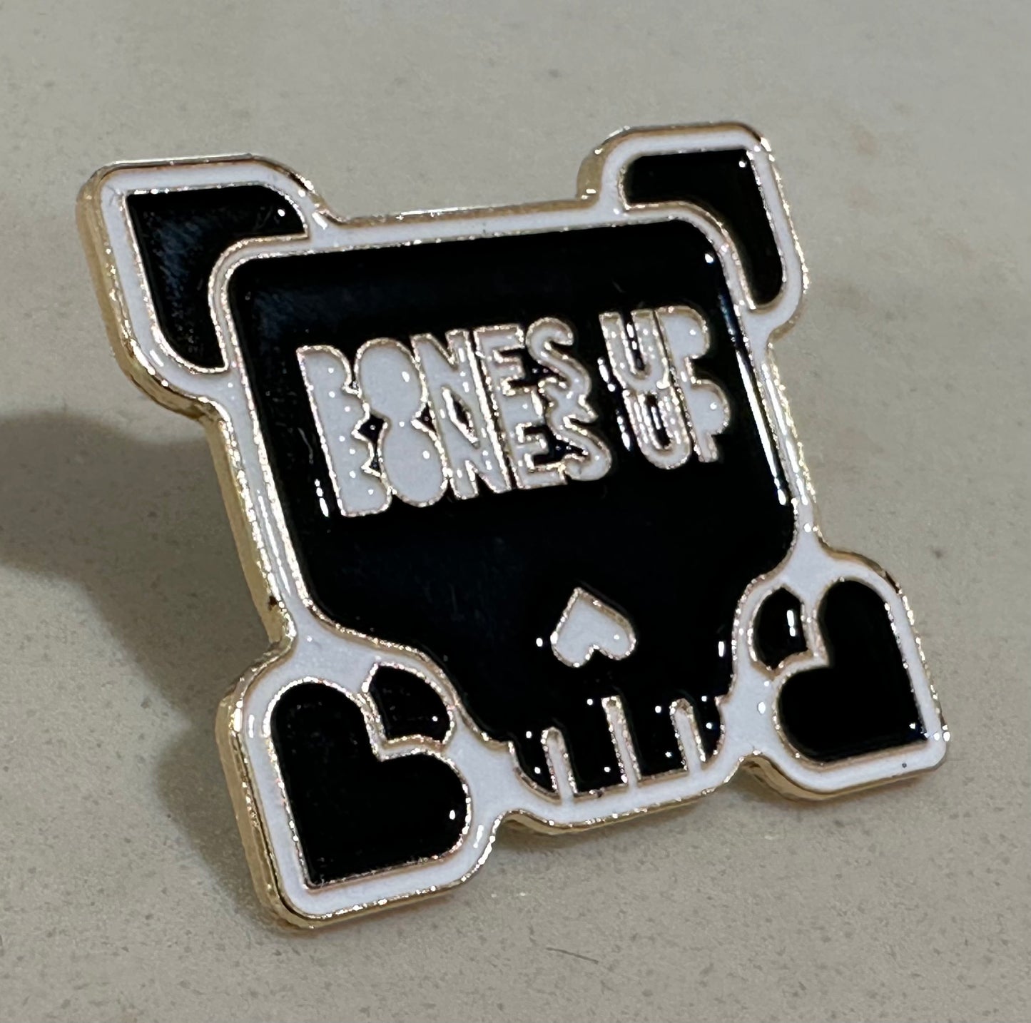 LIMITED EDITION "2X BONES UP SKULL" B-SIDE CAP PIN